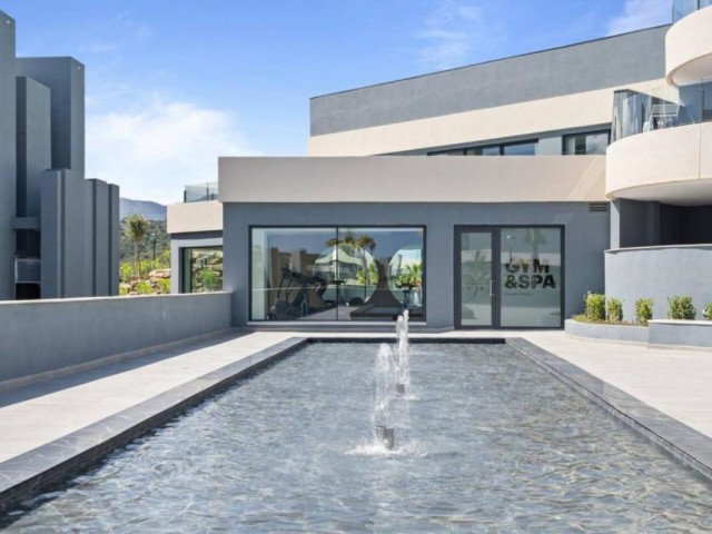 3 Bedrooms Apartment in Selwo