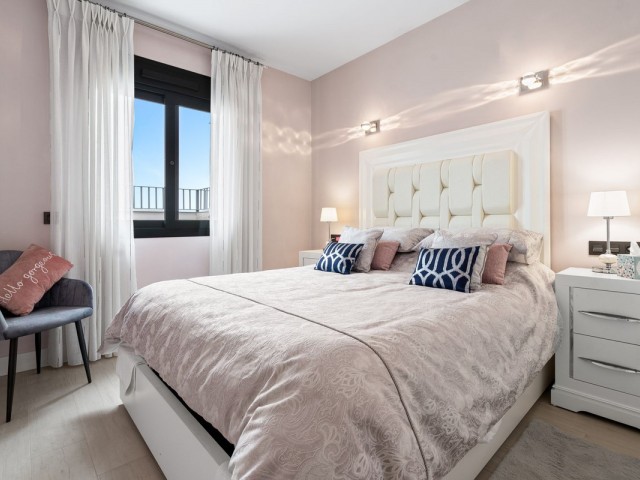 Adosado con 4 Dormitorios  en La Cala de Mijas