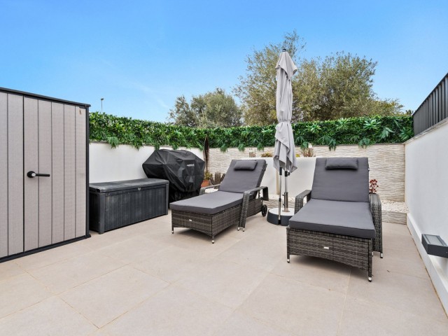 Adosado con 4 Dormitorios  en La Cala de Mijas