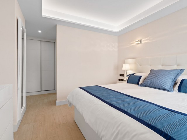 Adosado con 4 Dormitorios  en La Cala de Mijas