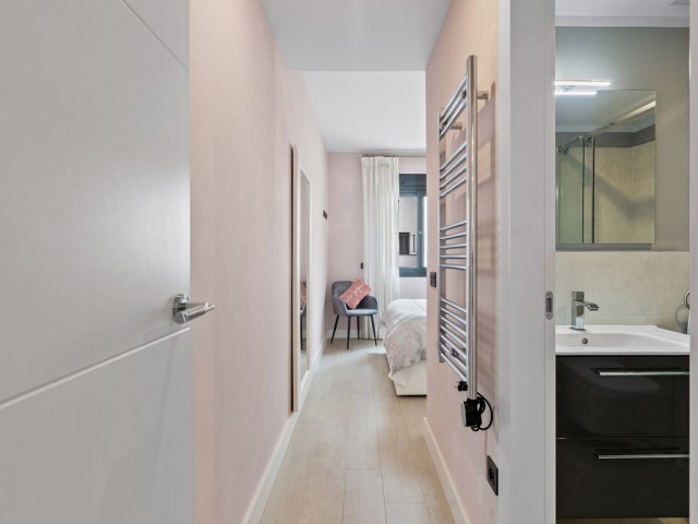 Adosado con 4 Dormitorios  en La Cala de Mijas