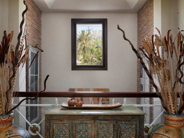 5 Bedrooms Villa in Marbella