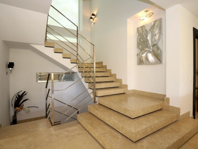 6 Soveroms Villa i Nueva Andalucía