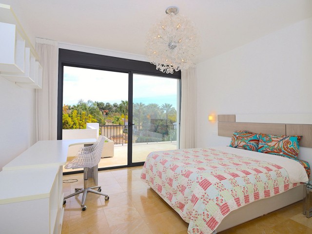 6 Soveroms Villa i Nueva Andalucía