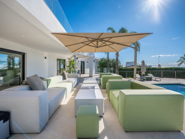 5 Soveroms Villa i Nagüeles