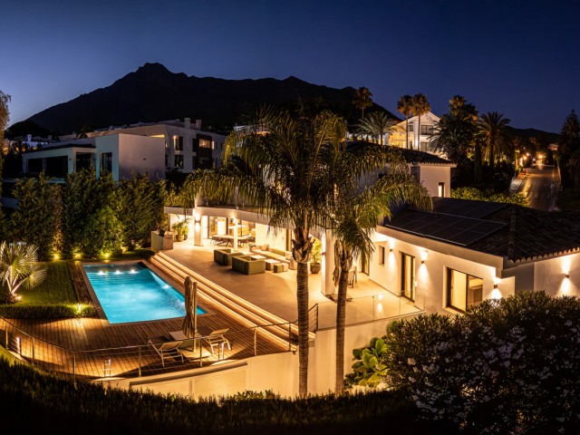 5 Soveroms Villa i Nagüeles