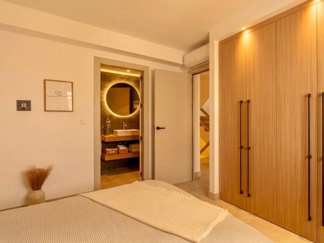 4 Soveroms Rekkehus i Estepona