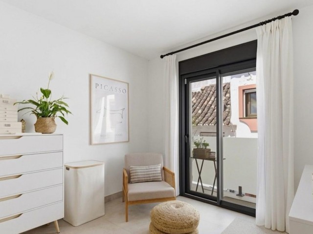 4 Soveroms Rekkehus i Estepona