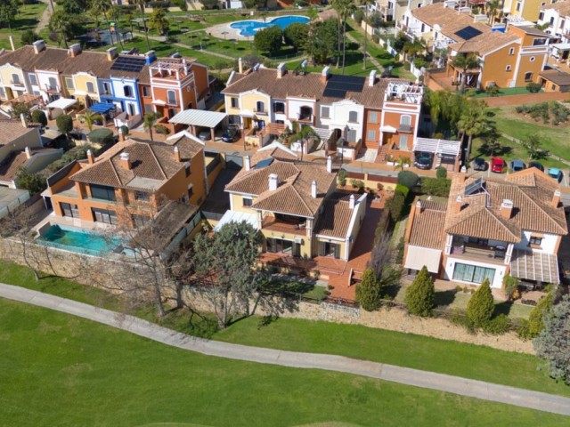 5 Soveroms Villa i Guadalmina Alta