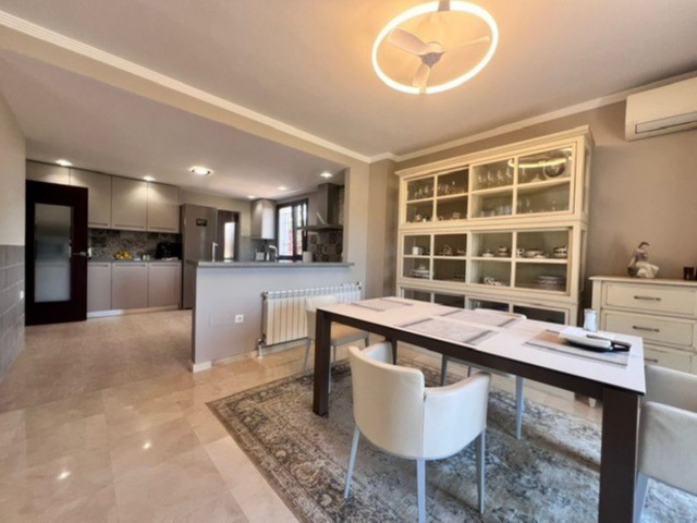 5 Soveroms Villa i Guadalmina Alta