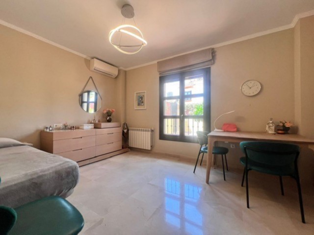 5 Soveroms Villa i Guadalmina Alta