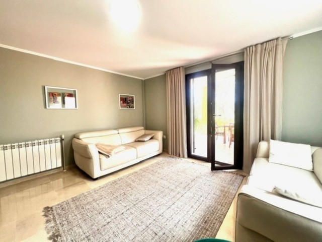 5 Soveroms Villa i Guadalmina Alta