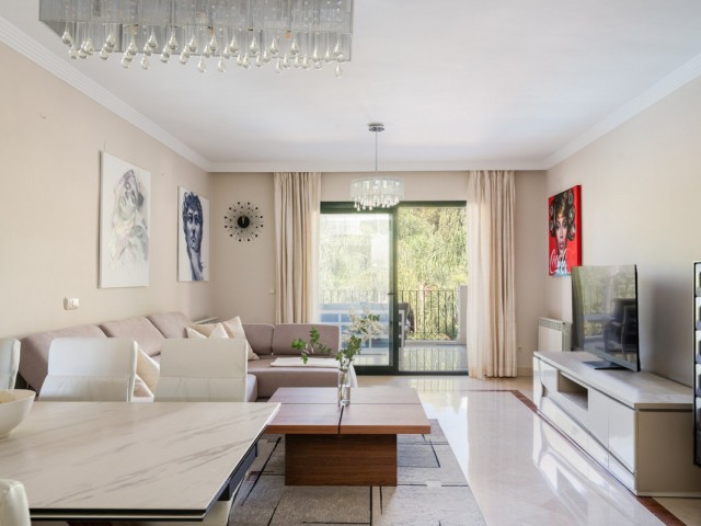 3 Soveroms Leilighet i Nueva Andalucía