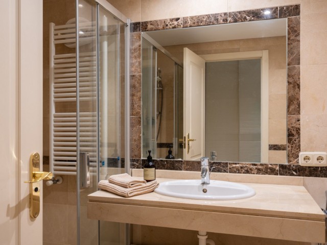 3 Soveroms Leilighet i Nueva Andalucía