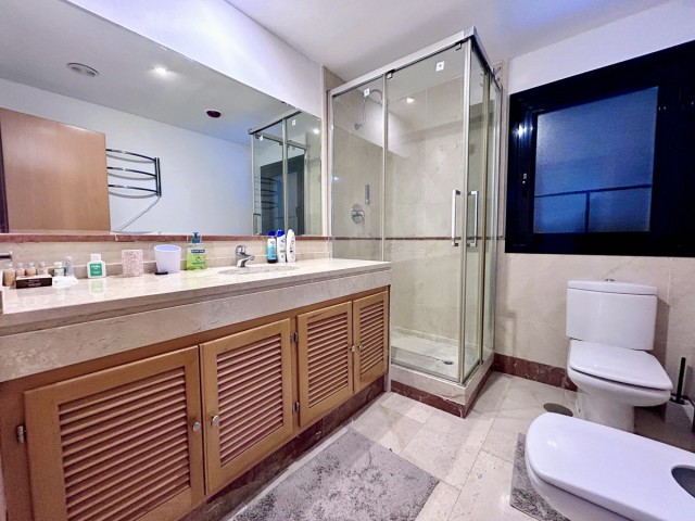 2 Soveroms Leilighet i Puerto Banús