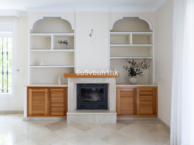 5 Soveroms Rekkehus i San Pedro de Alcántara