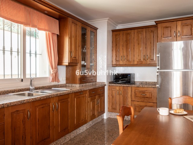 5 Soveroms Rekkehus i San Pedro de Alcántara