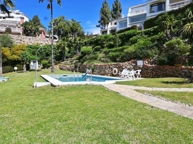 4 Soveroms Rekkehus i Calahonda