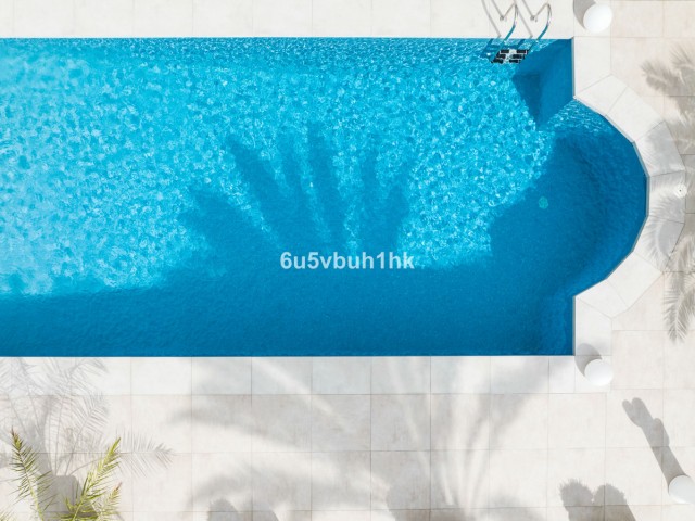 6 Sovrums Villa i Arroyo de la Miel