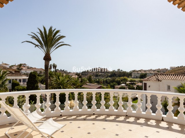 6 Sovrums Villa i Arroyo de la Miel