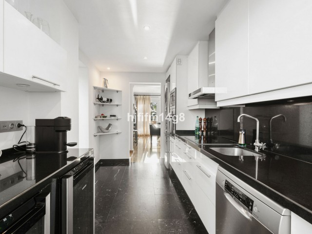 Penthouse in Nueva Andalucía