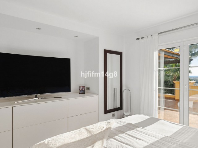 Penthouse in Nueva Andalucía