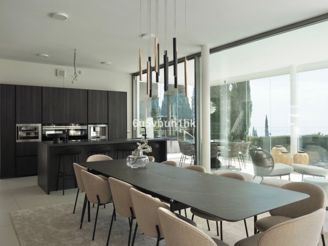 4 Soveroms Villa i Benalmadena