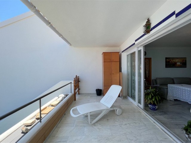 4 Bedrooms Villa in Calahonda