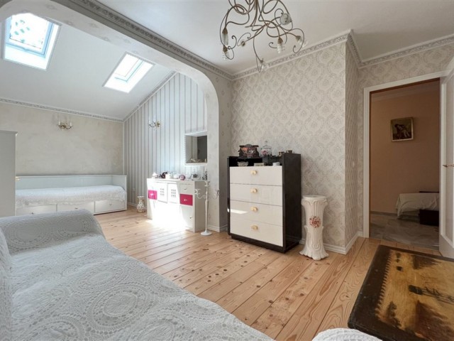 4 Bedrooms Villa in Calahonda