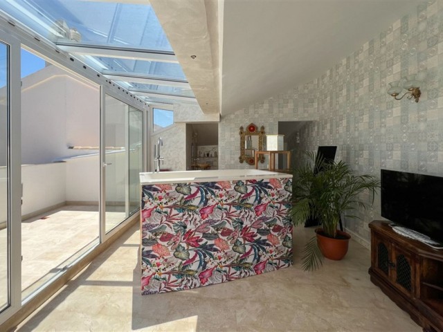 4 Bedrooms Villa in Calahonda