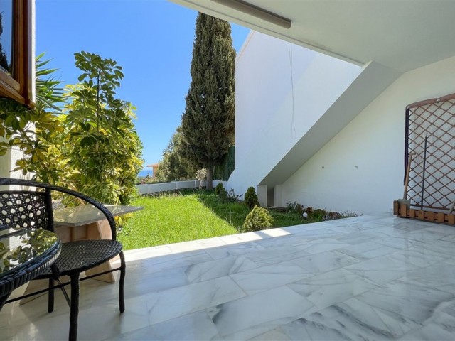 4 Bedrooms Villa in Calahonda