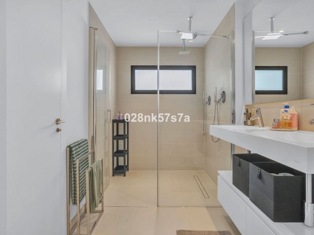 3 Makuuhuoneen Huoneisto Fuengirola