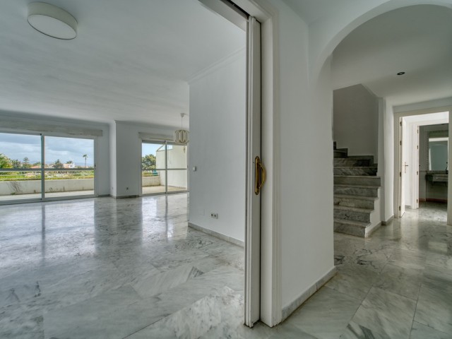 5 Schlafzimmer Apartment in Guadalmina Baja