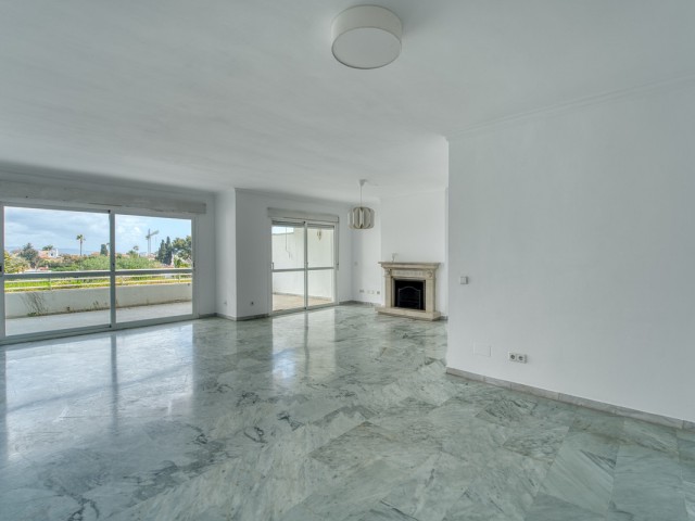 5 Schlafzimmer Apartment in Guadalmina Baja