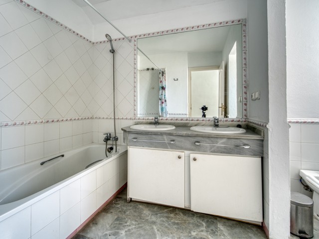 5 Schlafzimmer Apartment in Guadalmina Baja