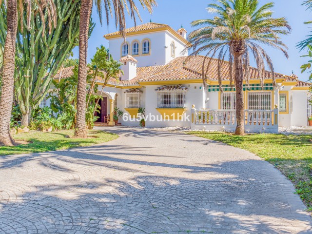 8 Sovrums Villa i Mijas