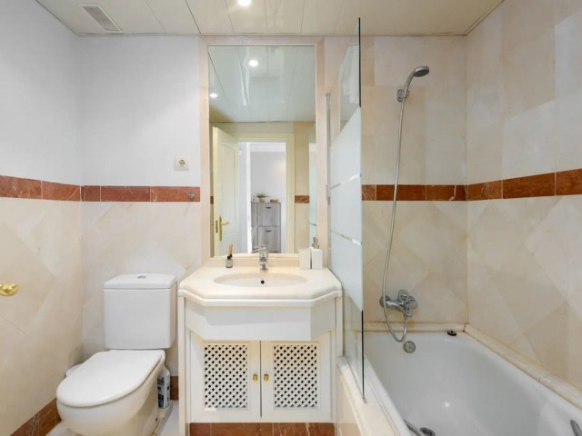 2 Bedrooms Apartment in Elviria