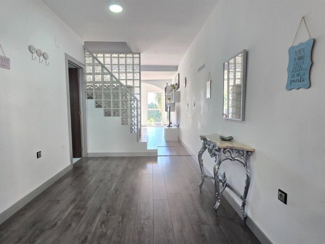 3 Makuuhuoneen Huoneisto La Carihuela