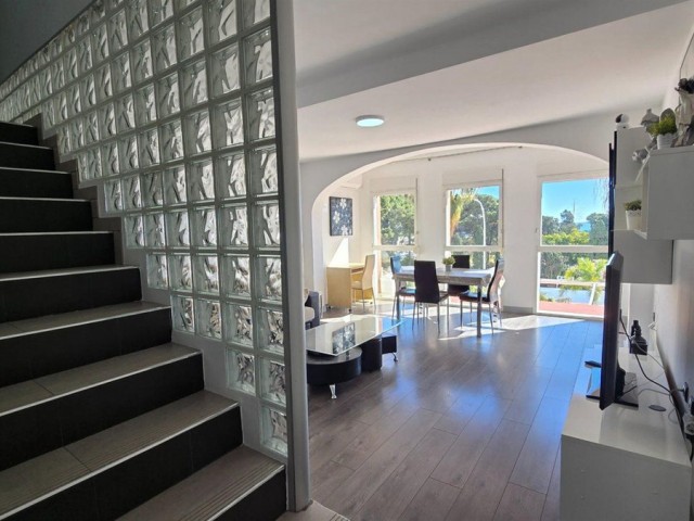 3 Makuuhuoneen Huoneisto La Carihuela