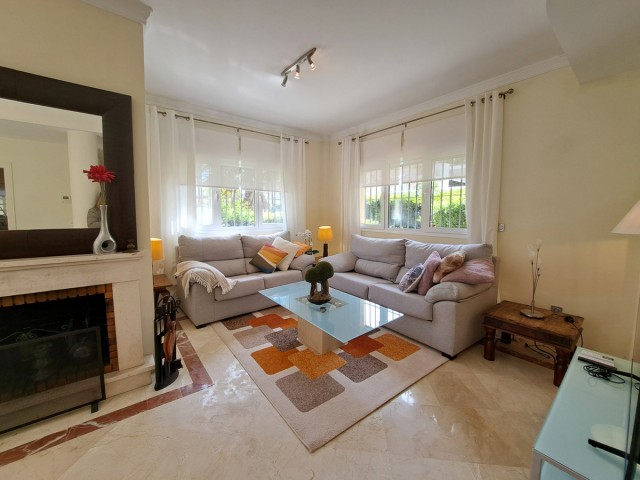 3 Makuuhuoneen Rivitalo San Roque Club