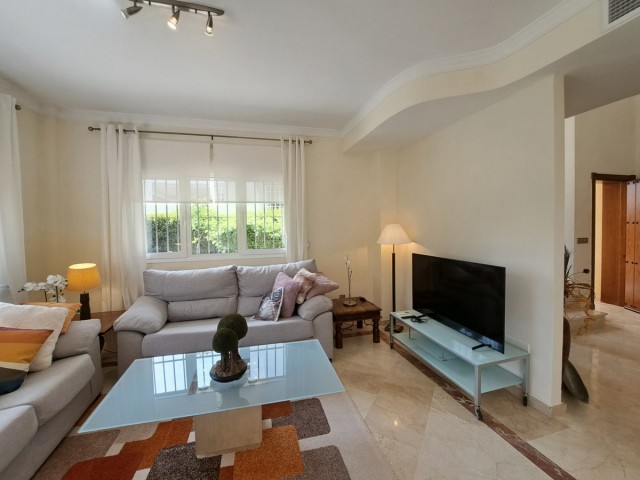 3 Makuuhuoneen Rivitalo San Roque Club