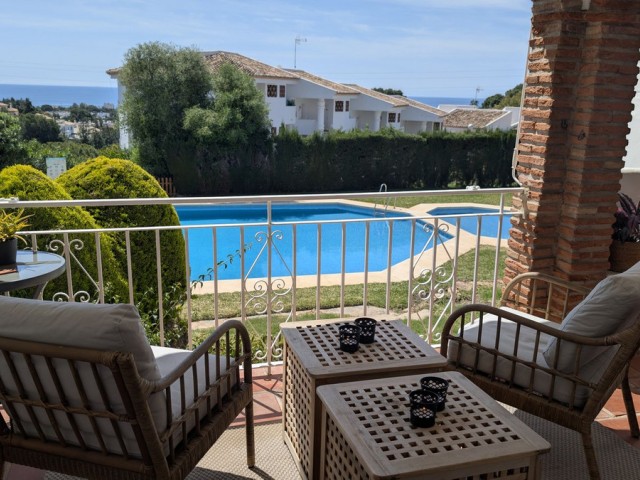 2 Bedrooms Townhouse in Calahonda