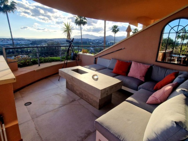 4 Bedrooms Apartment in Marbella