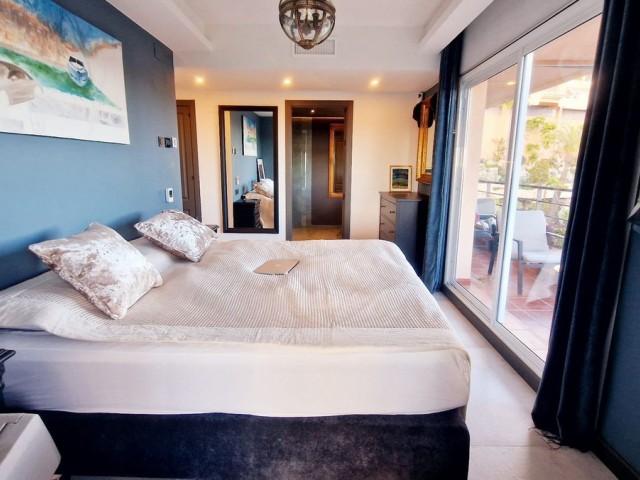 4 Bedrooms Apartment in Marbella