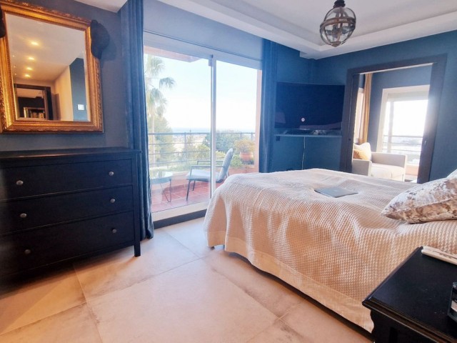 4 Bedrooms Apartment in Marbella