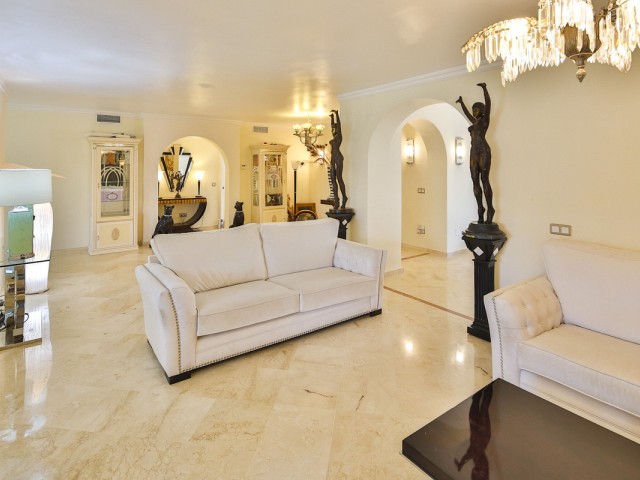 3 Sovrums Lägenhet i Guadalmina Alta