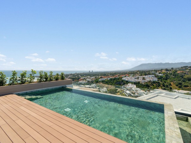 Apartamento con 3 Dormitorios  en Cabopino