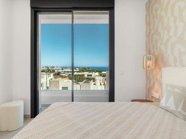 Apartamento con 3 Dormitorios  en Cabopino