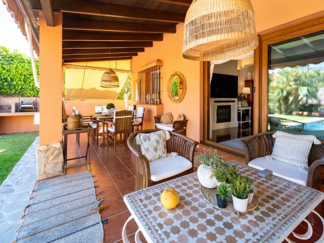 4 Bedrooms Villa in Mijas Costa