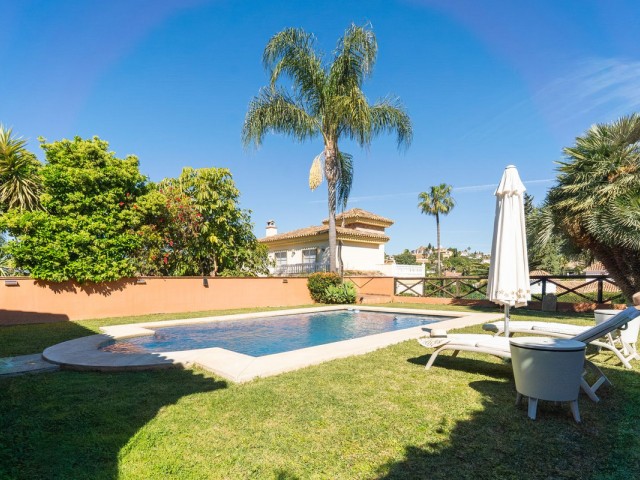 4 Bedrooms Villa in Mijas Costa
